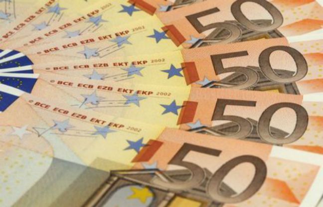 Αυξήθηκε η χρήση του χαρτονομίσματος των 50 ευρώ