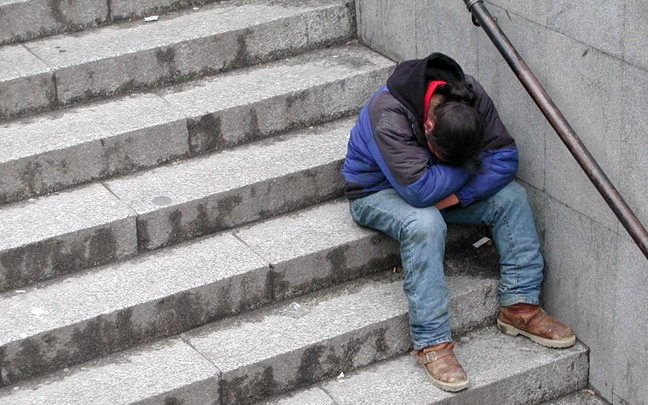 Η Κομισιόν δε γνωρίζει πόσοι είναι οι άστεγοι στην ΕΕ