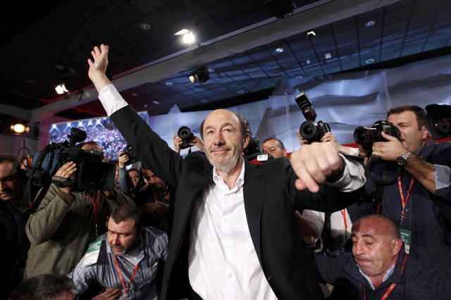Ο Ρουμπαλκάμπα ο νέος ηγέτης του ισπανικού σοσιαλιστικού κόμματος