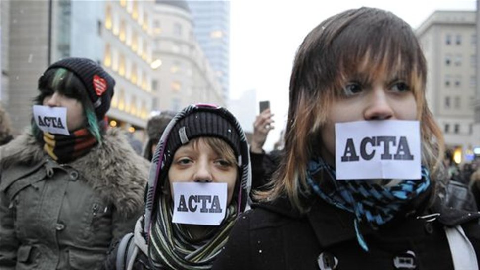 Πέφτει στο κενό η συνθήκη ACTA