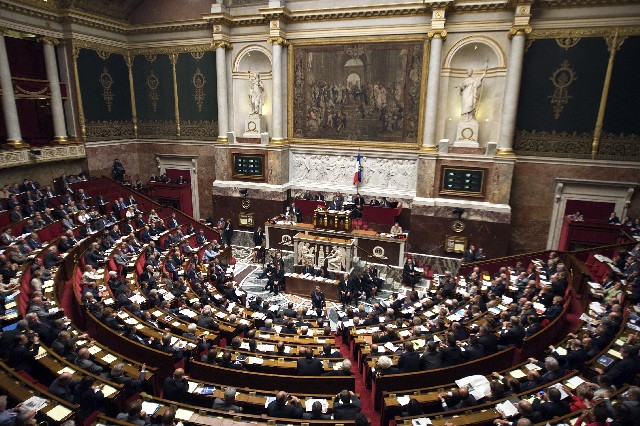 Συζήτηση για τη Συρία στο γαλλικό Κοινοβούλιο