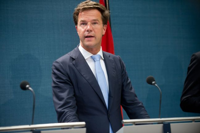 Σχηματίζεται κυβέρνηση στην Ολλανδία