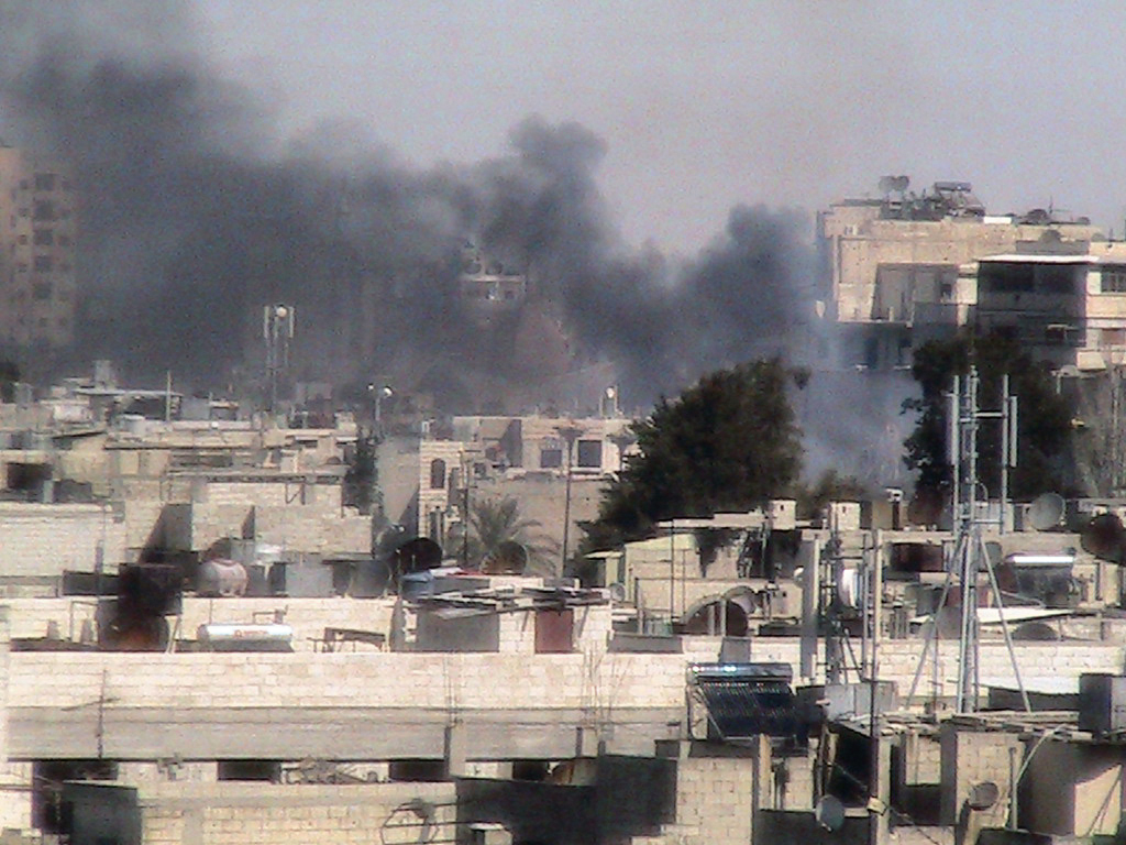 Βομβαρδίζεται ξανά η Χομς