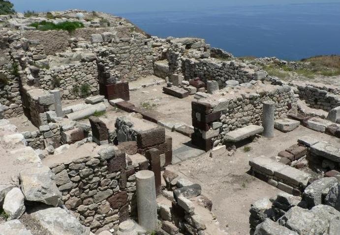 Νυχτοφύλακας επιχείρησε να κλέψει αρχαία από αποθήκη μουσείου στη Σαντορίνη