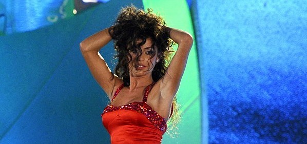 Η σέξι εμφάνιση της Raffaella Fico σε ιταλικό show