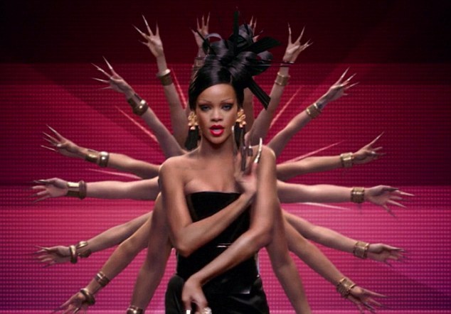 Το βιντεοκλίπ της Rihanna «γκέισας»