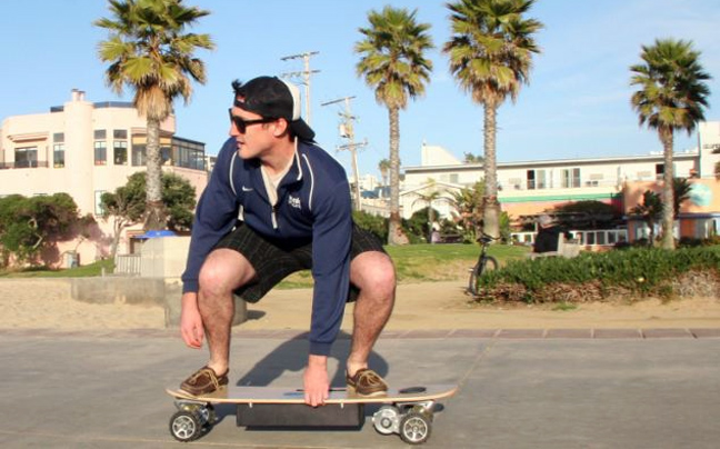 H νέα πρόκληση… μηχανοκίνητα skateboard