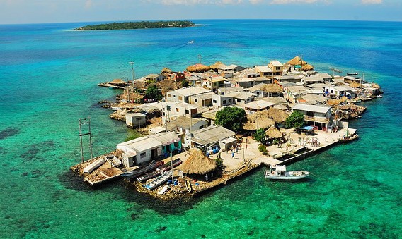 Το πιο πυκνοκατοικημένο νησί στον κόσμο