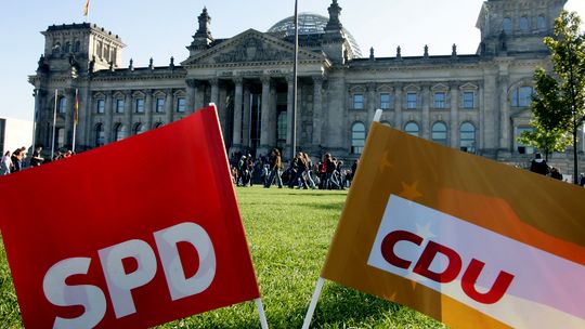 Σε εξέλιξη η συνάντηση CDU/CSU με τους Πράσινους