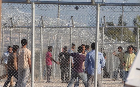 Ένταση στο κέντρο κράτησης μεταναστών στην Αμυγδαλέζα