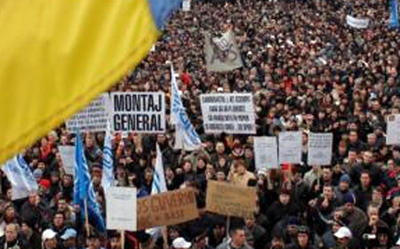 Εντός της ημέρας η απόφαση για δημοψήφισμα στη Ρουμανία