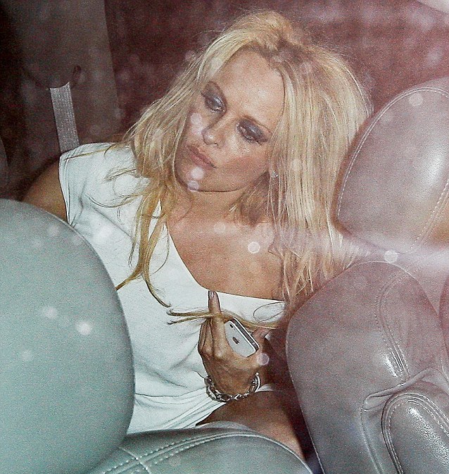 Pamela Anderson: μετά από  κρεπάλη