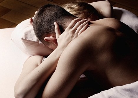 Πώς επηρεάζεται η σεξουαλική ζωή του άνδρα μετά τα 40