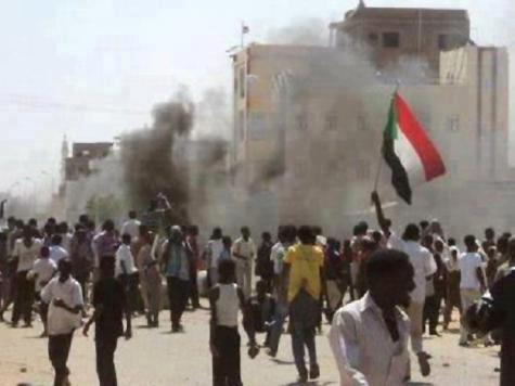 Στις φλόγες η γερμανική πρεσβεία στο Σουδάν