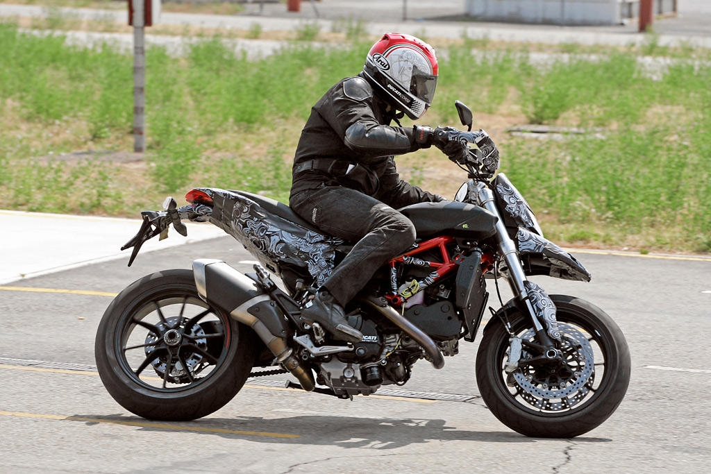 To νέο Ducati Hypermotard 848