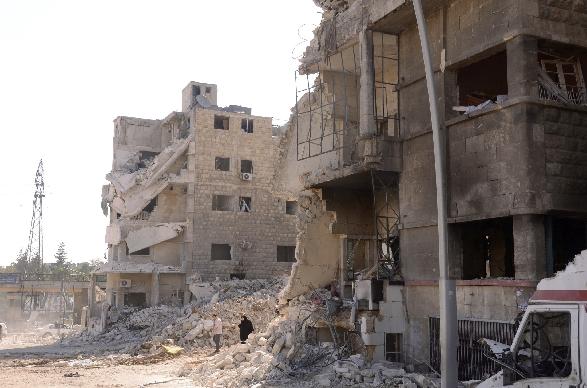 Δεκατρείς νεκροί από αεροπορική επιδρομή στο Χαλέπι