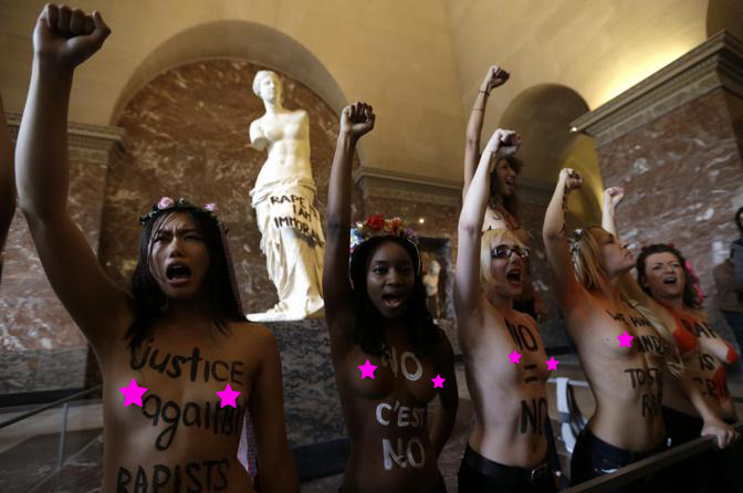 Topless διαμαρτυρία μπροστά στην Αφροδίτη της Μήλου