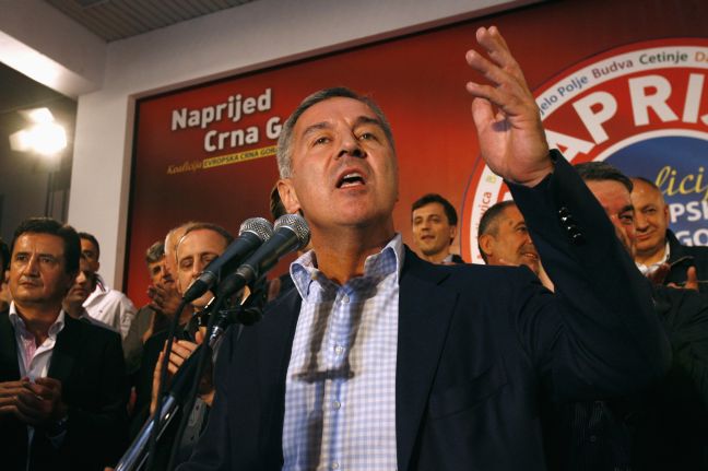 Νίκη του ηγέτη του Μαυροβουνίου στις εκλογές