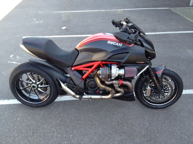 Ducati Diavel με Turbo