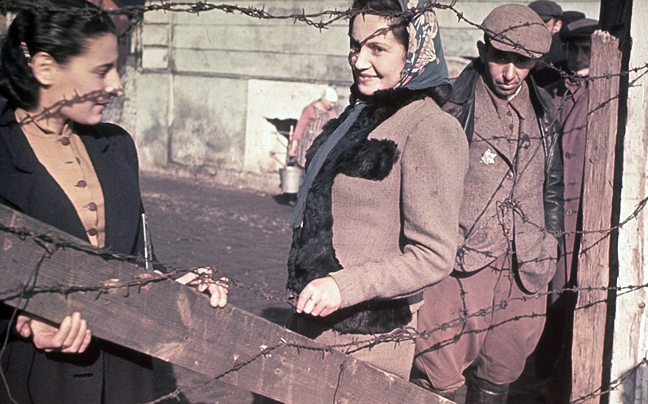 Οι Εβραίοι της Πολωνίας στο φακό του φωτογράφου του Χίτλερ