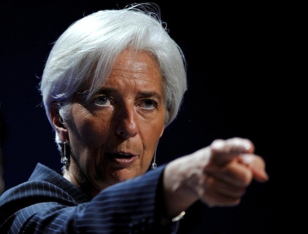 Το ΔΝΤ βλέπει κίνδυνο αποπληθωρισμού στην Ευρωζώνη
