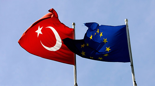 Οι Βρυξέλλες θέλουν «να συνεχίσουν να συνεργάζονται» με την Τουρκία