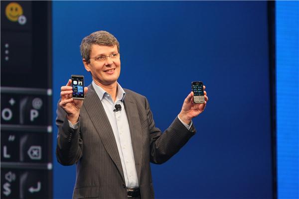 Παρουσιάστηκαν τα νέα BlackBerry Z10 και Q10