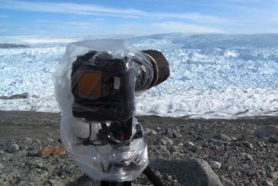 Αποκόλληση γιγάντιου παγόβουνου στη Γροιλανδία
