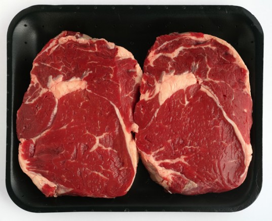 Εντοπίστηκαν 2.700 κιλά κρέατος ακατάλληλα προς κατανάλωση