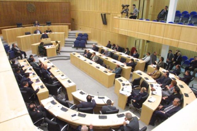 Στην κυπριακή Βουλή αύριο το θέμα της κατάθεσης του Μνημονίου