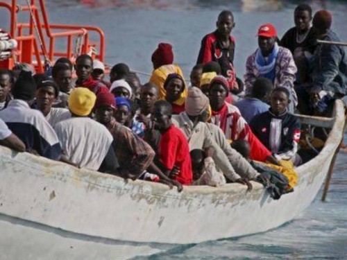 Περισσότεροι από 500 λαθρομετανάστες αφίχθησαν στις ιταλικές αρχές