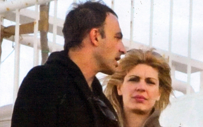 Ρομαντική βόλτα στην Αθήνα με την σύζυγό του