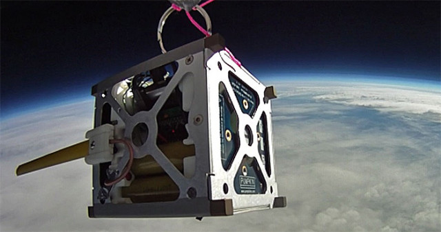 Τρία smartphones σε τροχιά έστειλε η NASA