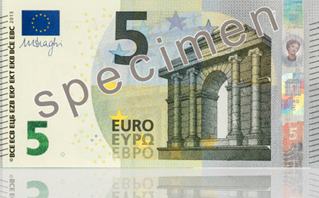 Από 2 Μαΐου σε κυκλοφορία το νέο χαρτονόμισμα των 5 ευρώ