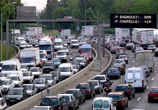 Το Παρίσι ετοιμάζεται να ημι-αποχαιρετίσει τα αυτοκίνητα