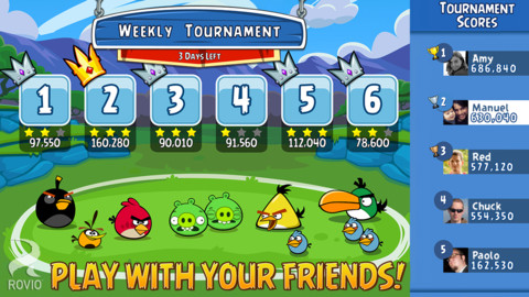 Το Angry Birds Friends ήρθε στο iOS