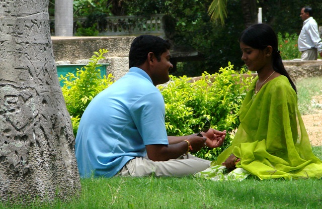 Όσοι κάνουν σεξ στην Ινδία θεωρούνται… παντρεμένοι
