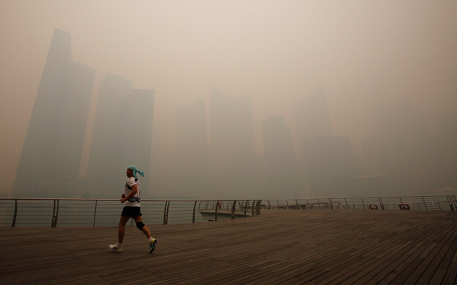 Χαμένη στην ομίχλη η Σιγκαπούρη