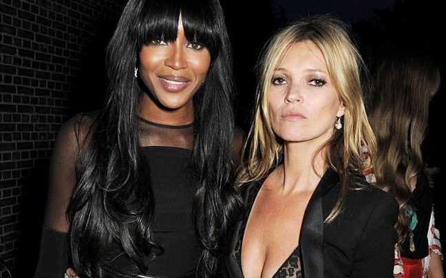 Total black για Naomi Campbell και Kate Moss