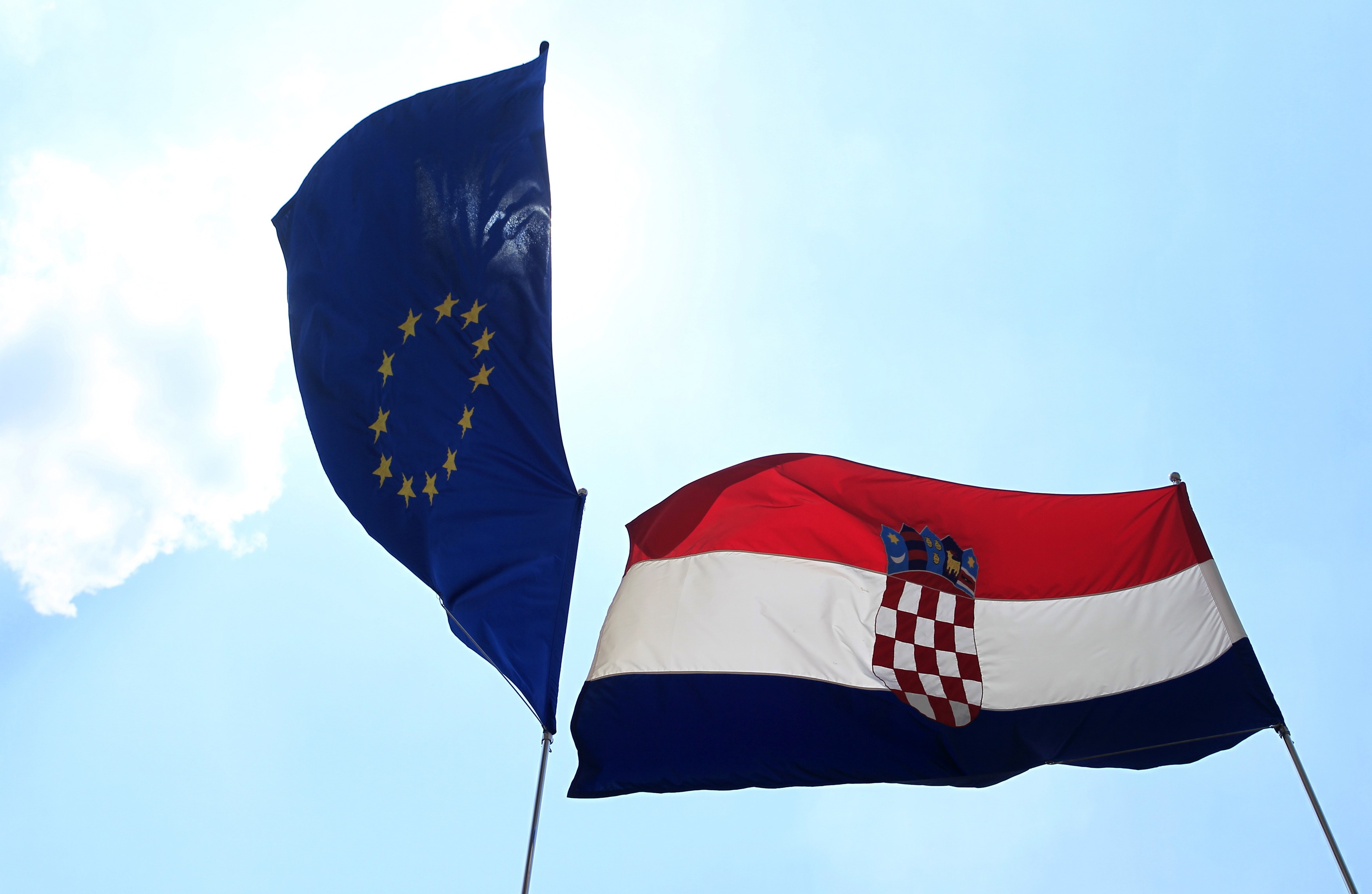 Λύσεις για την έξοδο από την κρίση αναζητά η Κροατία