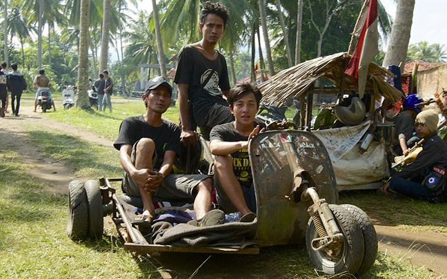 Βέσπες βγαλμένες από το «Mad Max»