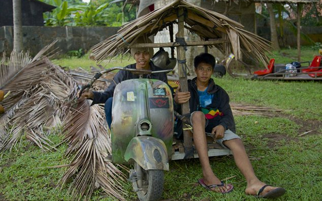 Βέσπες βγαλμένες από το «Mad Max»