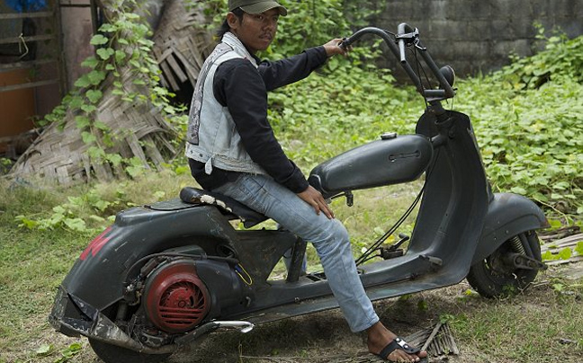 Βέσπες βγαλμένες από το «Mad Max»