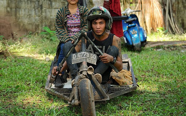 Βέσπες βγαλμένες από το «Mad Max»