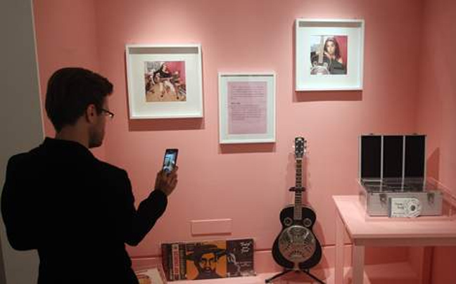 Έκθεση για τη ζωή της Amy Winehouse στο Λονδίνο