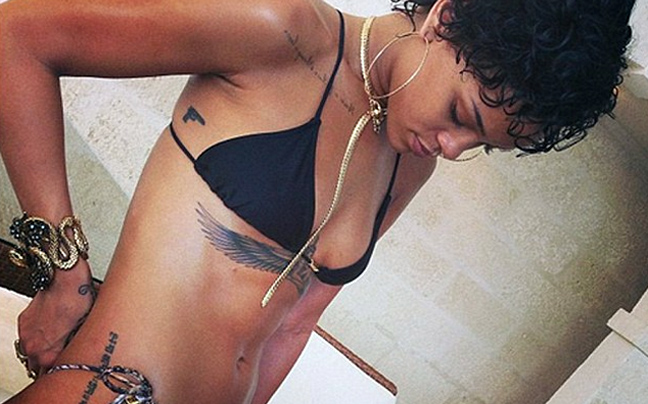 Το σέξι κορμί της Rihanna