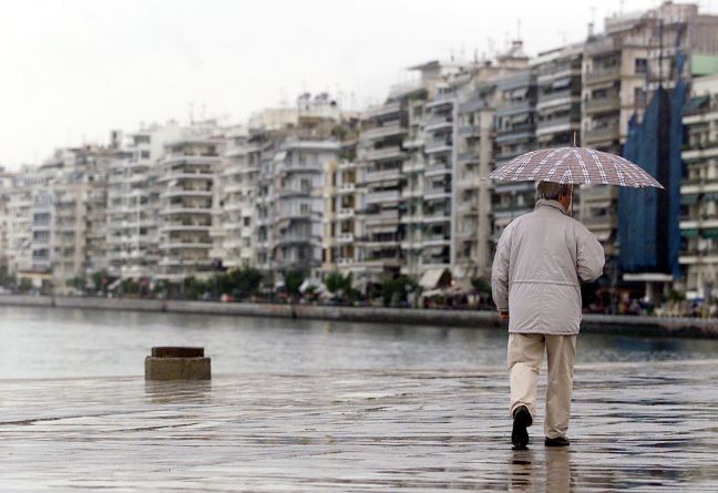 Προβλήματα από τη νεροποντή στη Θεσσαλονίκη
