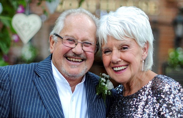 Παντρεύτηκαν 48 χρόνια μετά το διαζύγιό τους
