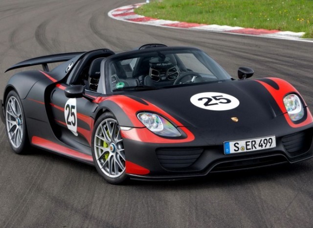 Πρεμιέρα για την Porsche 918 Spyder
