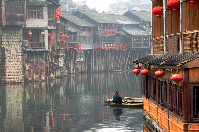 diaforetiko.gr : fenghuang10 Μια πόλη που δεν την έχει αγγίξει ο χρόνος